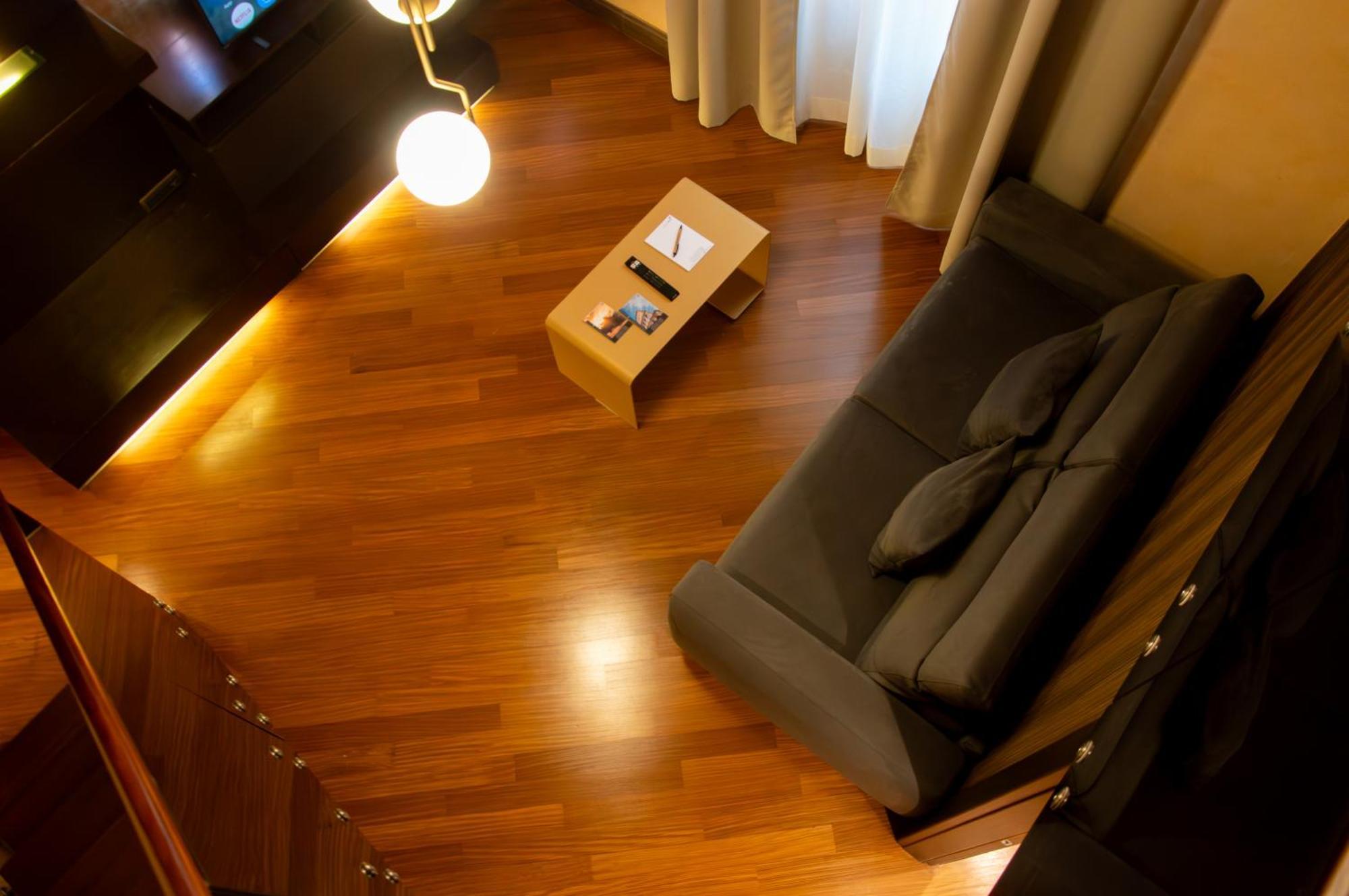 Home At Rome Luxury Navona Suites Εξωτερικό φωτογραφία